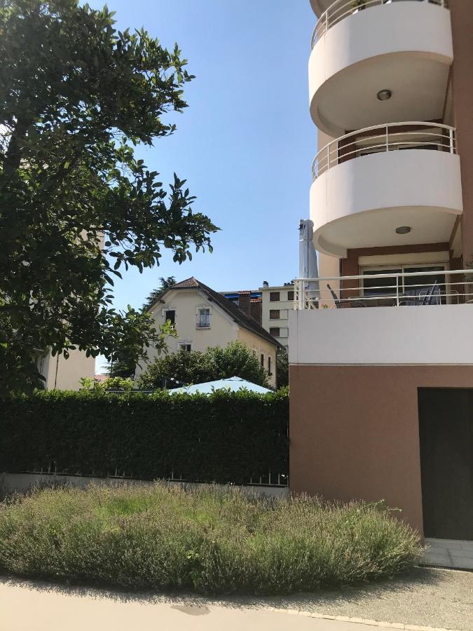 A Deux Pas Du Lac Et Ville Apartment อานซี ภายนอก รูปภาพ